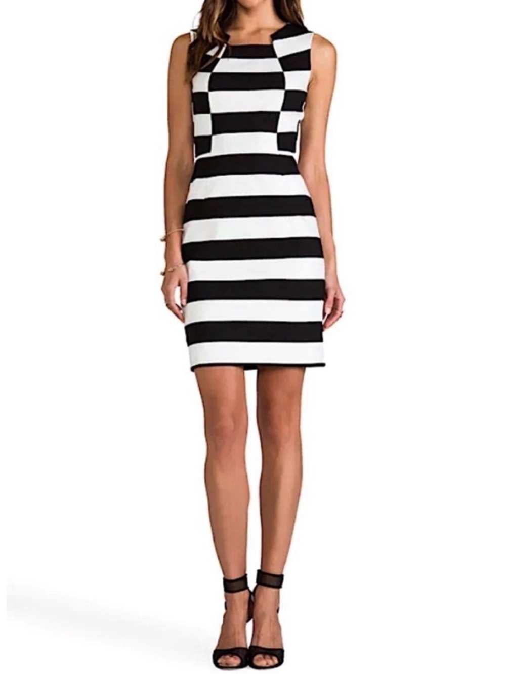 TRINA TURK Marsha Striped Sheath Dress Size 6 Black White Colorblock Geometric